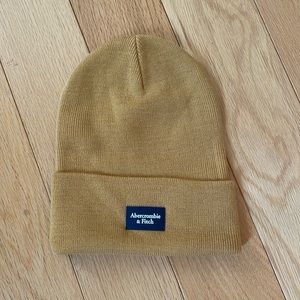 NWT Abercrombie and Fitch Beanie Hat - Gold